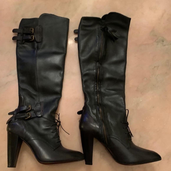 Black leather boots - Picture 2 of 4